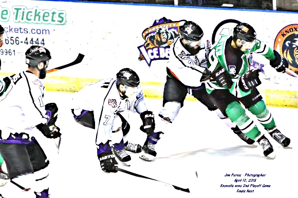 041015_2nd playoffJIM_0976