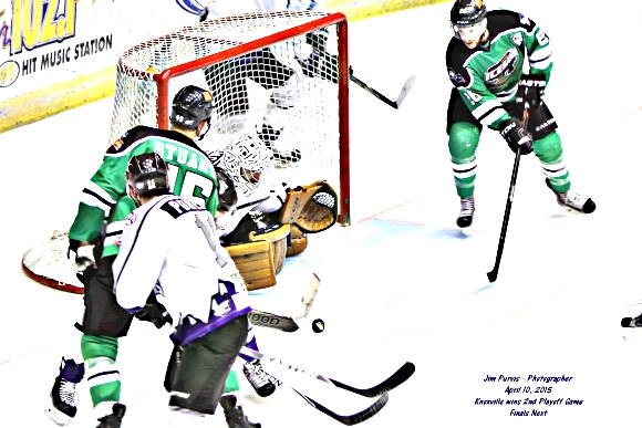 041015_2nd playoffJIM_1085