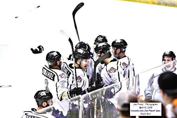 041015_2nd playoffJIM_1134