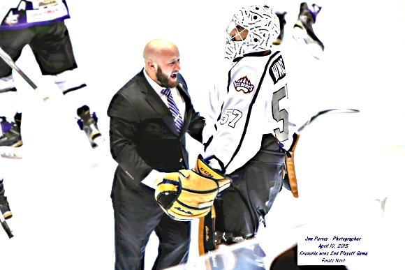041015_2nd playoffJIM_1149